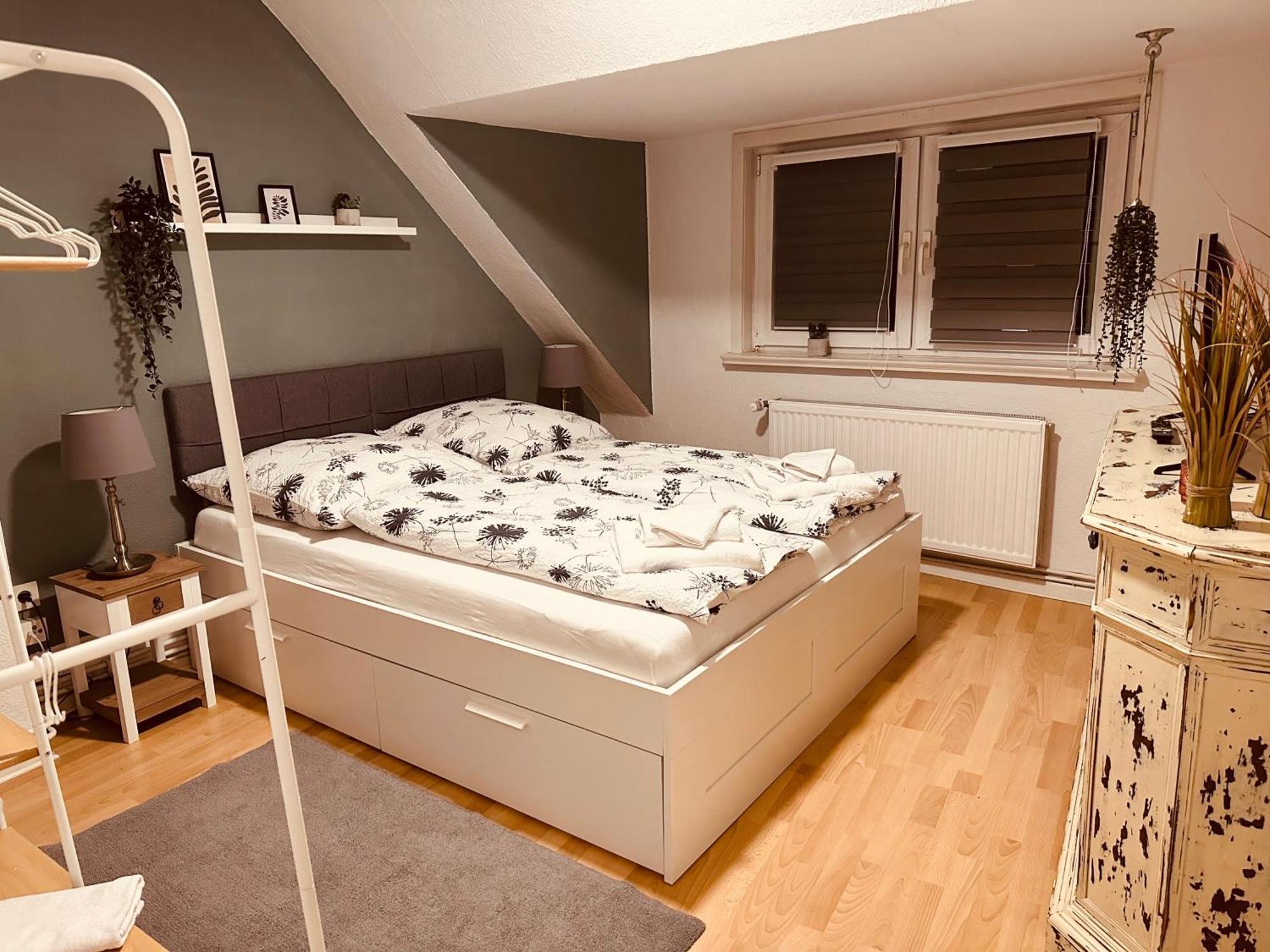 Gemuetliche Dachgeschosswohnung *